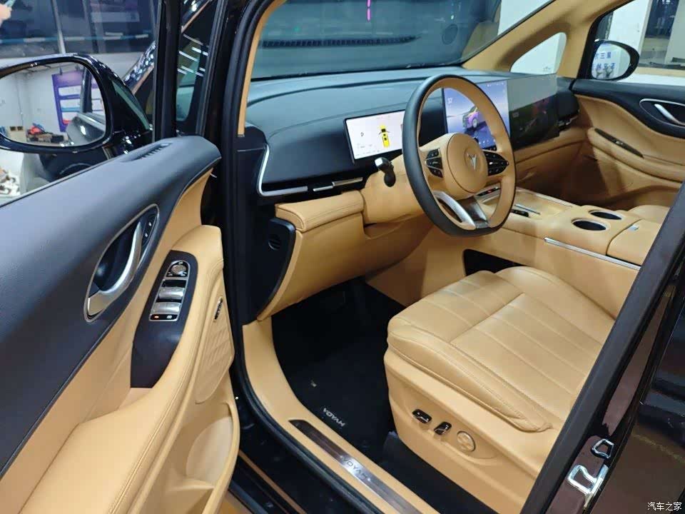 2025 Voyah Auto Voyah Dreamer EV AWD Excellent Kunpeng Edition, фото 2, лот 11219152
