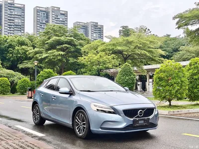 2017 Volvo V40 T3 Inscription, фото 4, лот 10481229