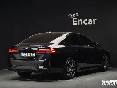 2025 BMW 5-Series 520i M Sport, фото 2, лот 10109131