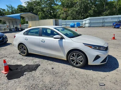 2024 KIA FORTE LXS, фото 4, лот 10780233