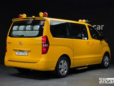 2019 Hyundai Starex School Bus, фото 1, лот 10191255
