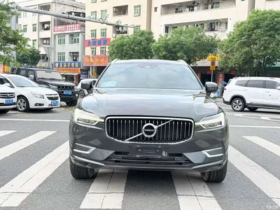2021 Volvo XC60 T5 AWD Momentum, фото 2, лот 10364699