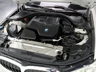 2020 BMW 3-Series 330i xDrive M Sport, фото 4, лот 10039532