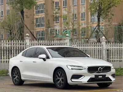 2024 Volvo S60 B4 Elegance Luxury Edition, фото 3, лот 10364871