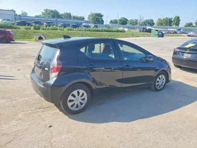 2016 TOYOTA PRIUS C TWO, фото 3, лот 10544952