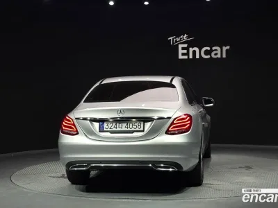 2017 Mercedes-Benz C-Class C200 Avantgarde, фото 3, лот 10044907