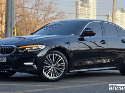 2022 BMW 3-Series 320i Luxury, фото 2, лот 10144125