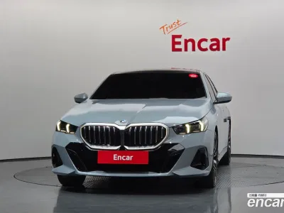 2025 BMW 5-Series 530i xDrive M Sport, фото 3, лот 10131489