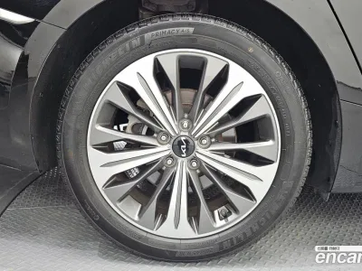 2023 Kia K8 Signature, фото 4, лот 10064060