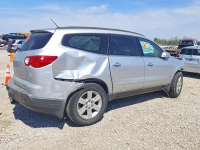 2011 CHEVROLET TRAVERSE LT, фото 3, лот 10576975