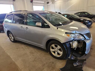 2011 TOYOTA SIENNA LE, фото 4, лот 10535431