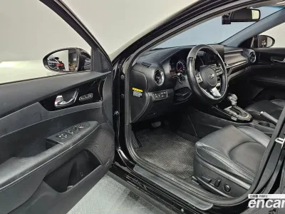 2021 Kia K3 Signature, фото 4, лот 10035599