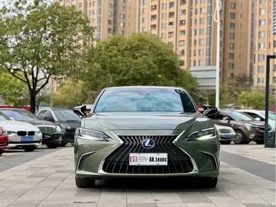 2022 Lexus ES 300h Ultimate Edition, фото 2, лот 10624879