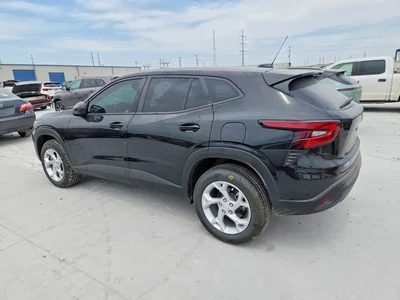 2026 CHEVROLET TRAX LS, фото 2, лот 10700042