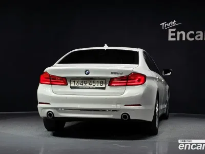 2018 BMW 5-Series 520d Luxury Plus, фото 3, лот 10050803