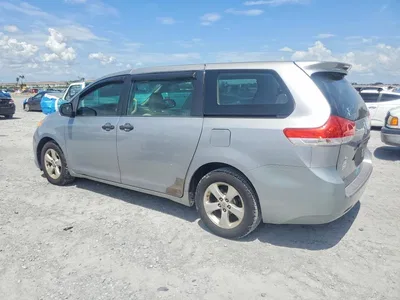2011 TOYOTA SIENNA BASE 7-PASSENGER, фото 2, лот 10543505