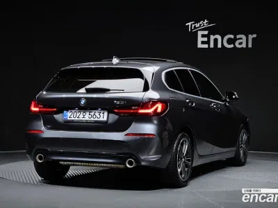 2021 BMW 1-Series 120i Sports, фото 1, лот 10042041