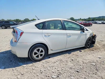 2013 TOYOTA PRIUS THREE, фото 3, лот 10580071
