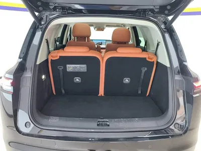 2026 Leapmotor C16 Model Year EREV 280 LiDAR Premium Edition 6-Seater, фото 4, лот 10402321
