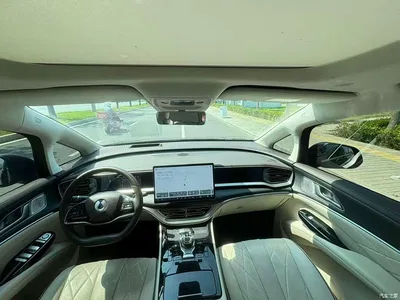 2024 Denza D9 DM-i 980 AWD Prestige, фото 4, лот 10346343