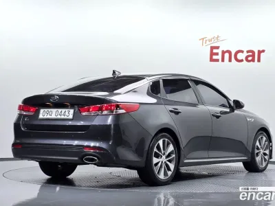 2017 Kia K5 2.0 SX, фото 1, лот 10219990