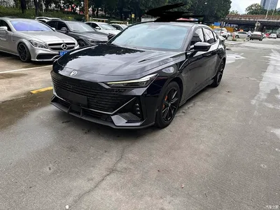 2022 Changan UNI-V 1.5T Premium Model, фото 1, лот 10395604