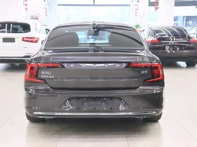 2023 Volvo S90 B5 Intelligent Comfort Luxury Edition, фото 4, лот 10615480