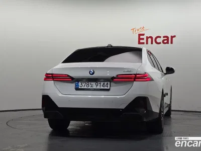 2024 BMW 5-Series 520i M Sport, фото 4, лот 10520510